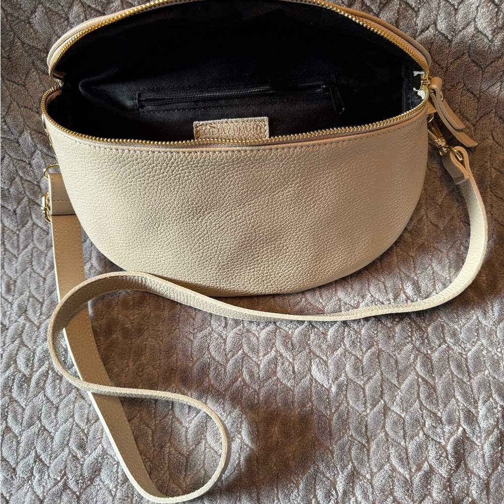 Elie Beaumont 
CROSSBODY/SLING BAG
NWOT - Picture 6 of 8